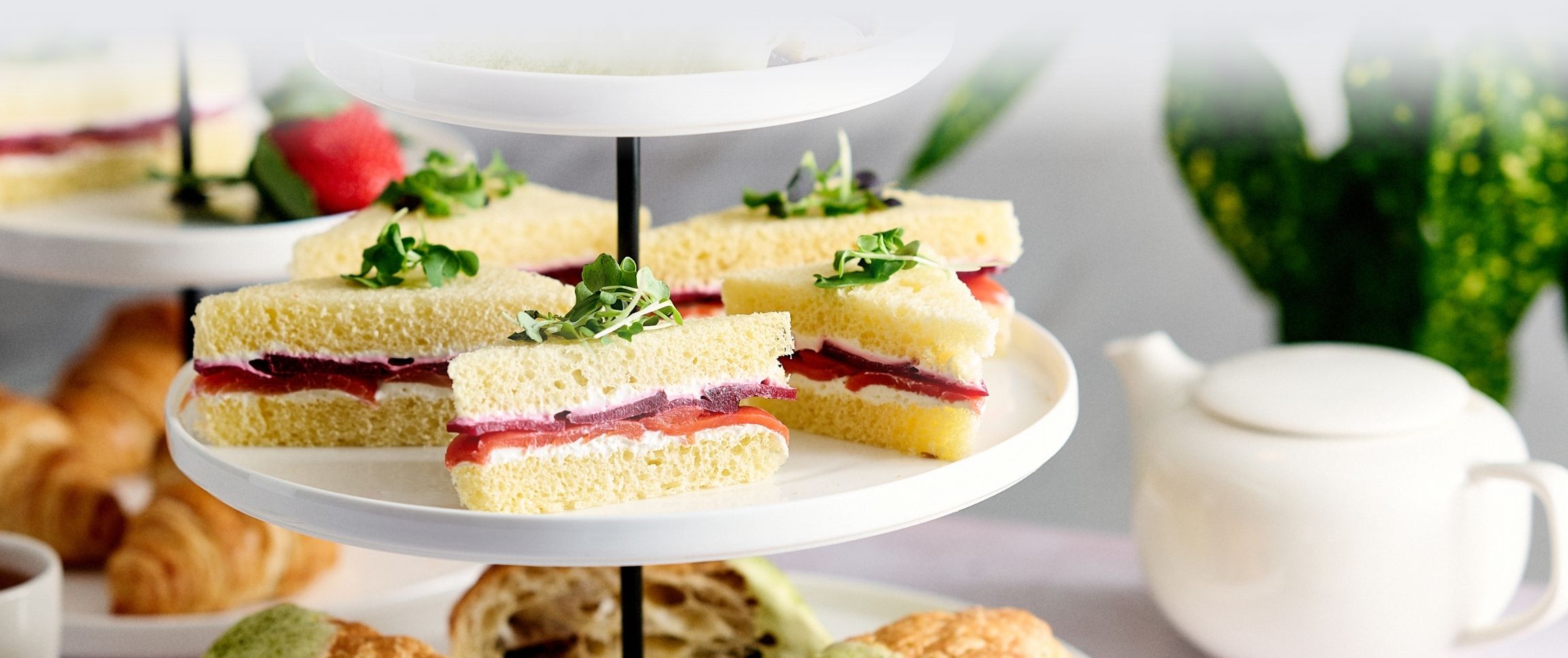 World Dock® Smoked Salmon, Beets & Lemon Cream Cheese Tea Sandwich 