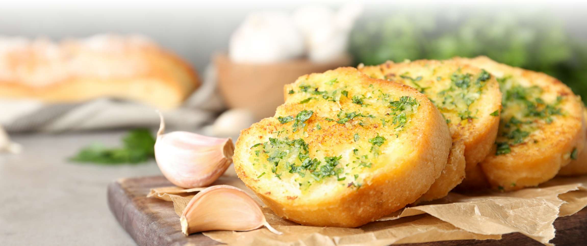 Roma® Minced Garlic on garlic bread