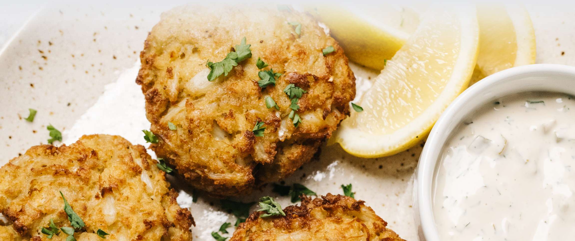 Duke&amp;#39;s® Crab Cakes with Aioli