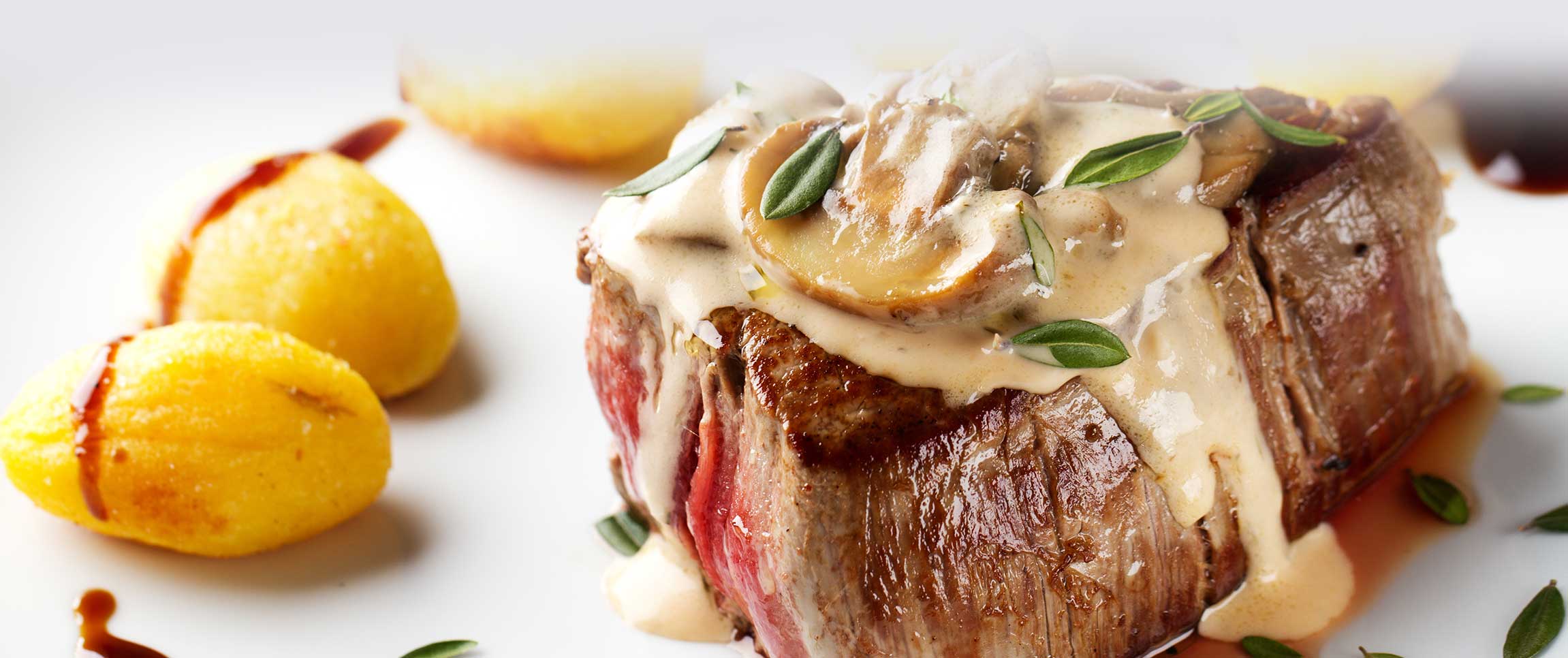 Blackened Beef Petite Tournedos With Gorgonzola Cr me blackened-beef-petite-tournedos-with-gorgonzola-cr-me