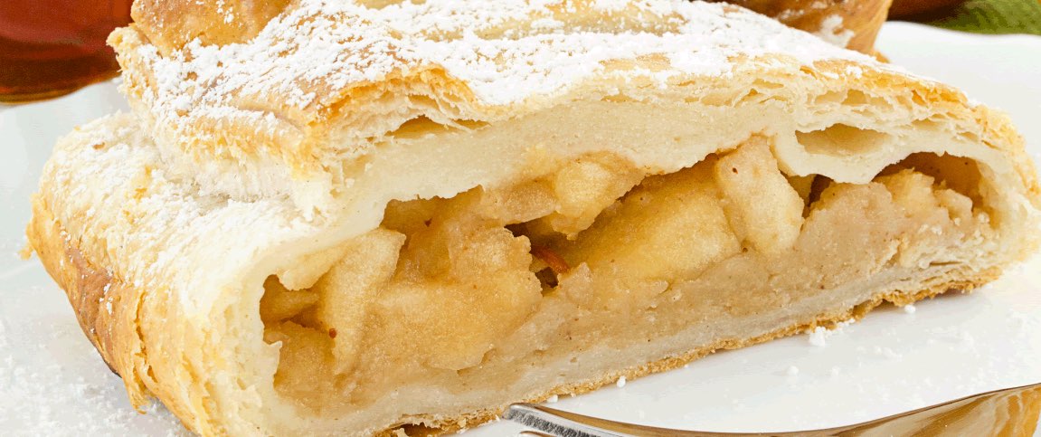 Strudel with Apple Filling