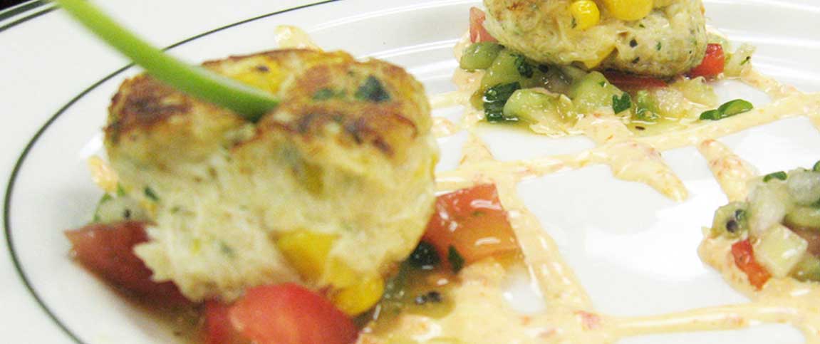 Crabcakes with Kiwi Salsa