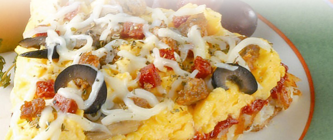 Deep Dish Breakfast Pizza with Hash Brown Crust