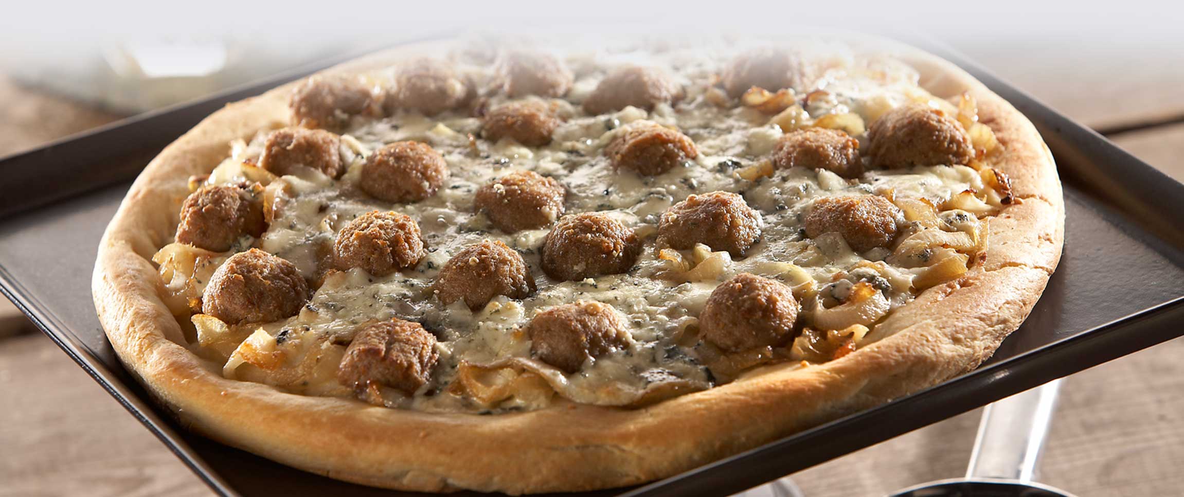 Meatball, Caramalized Onion, Gorgonzola Pizza