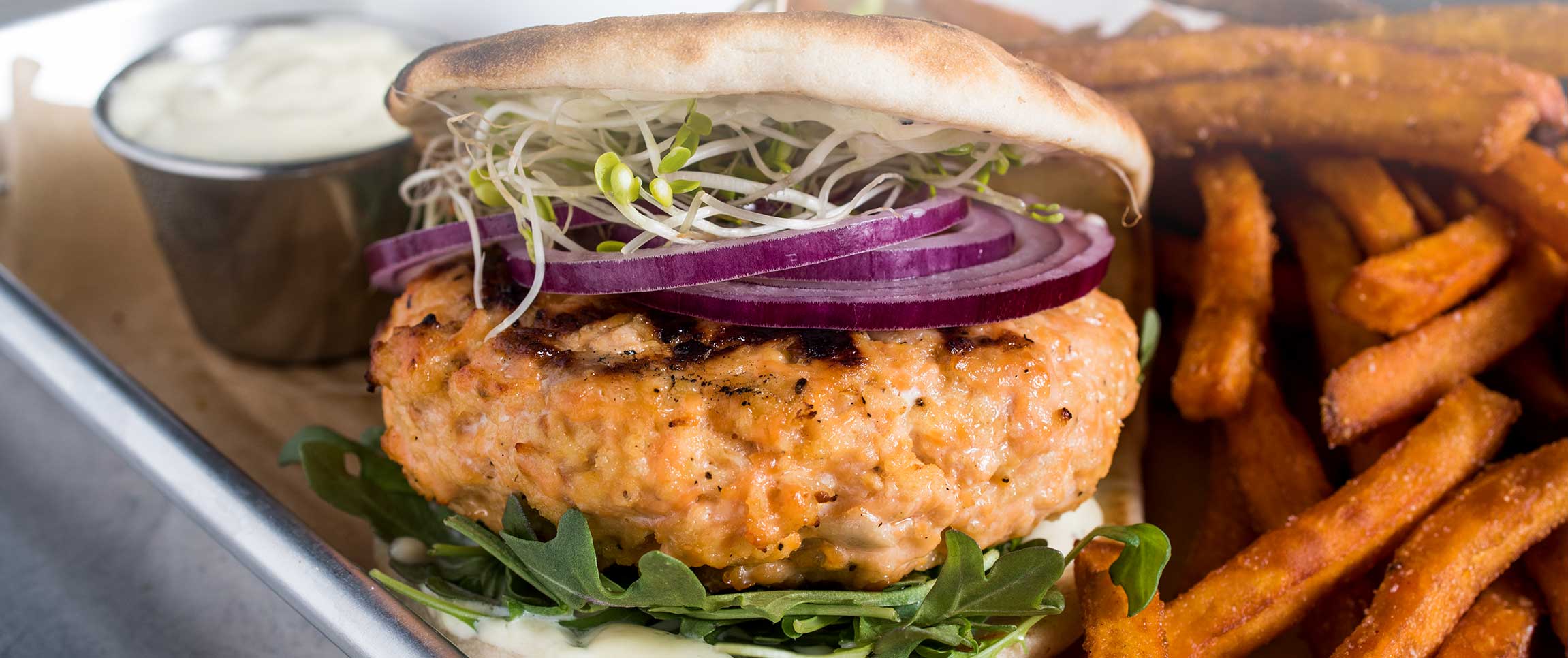 Salmon Burger With Lemon Pepper Aioli