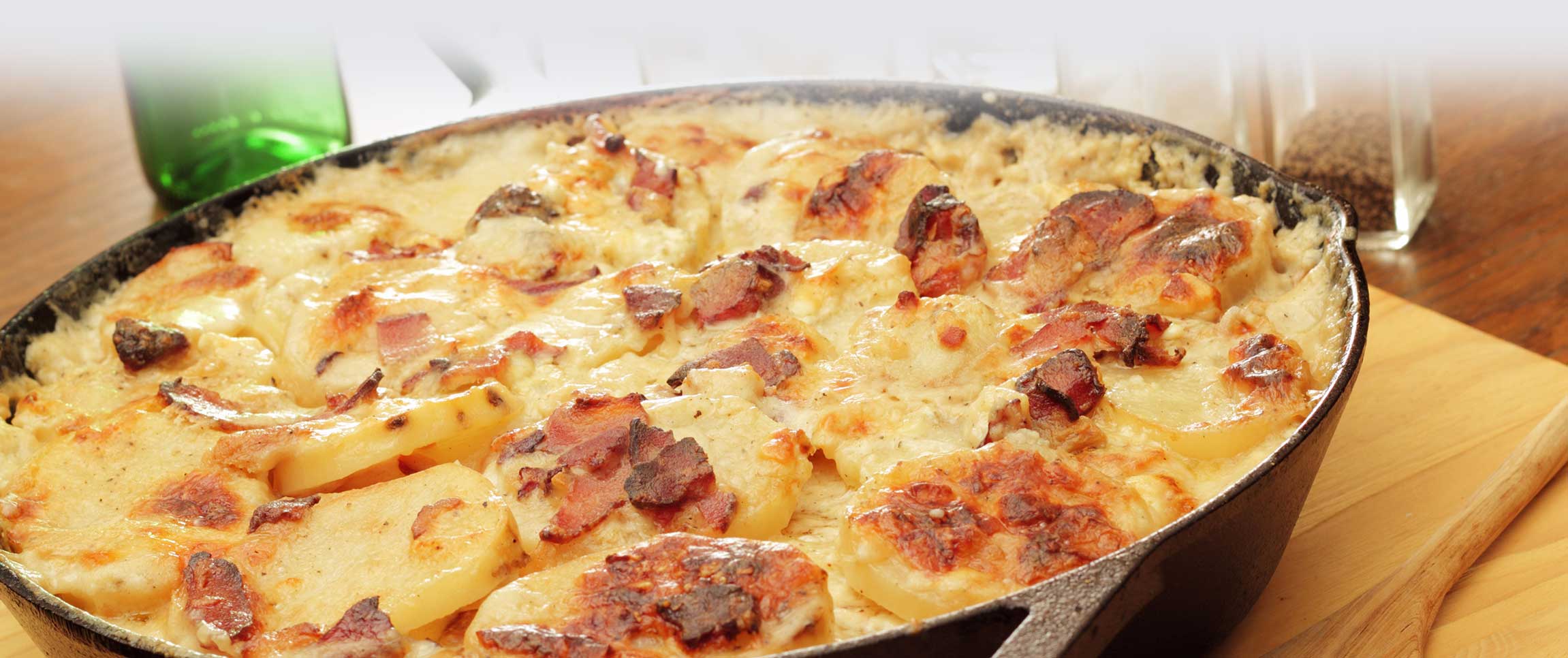 Smoky Gravy Scalloped Potatoes Gratin