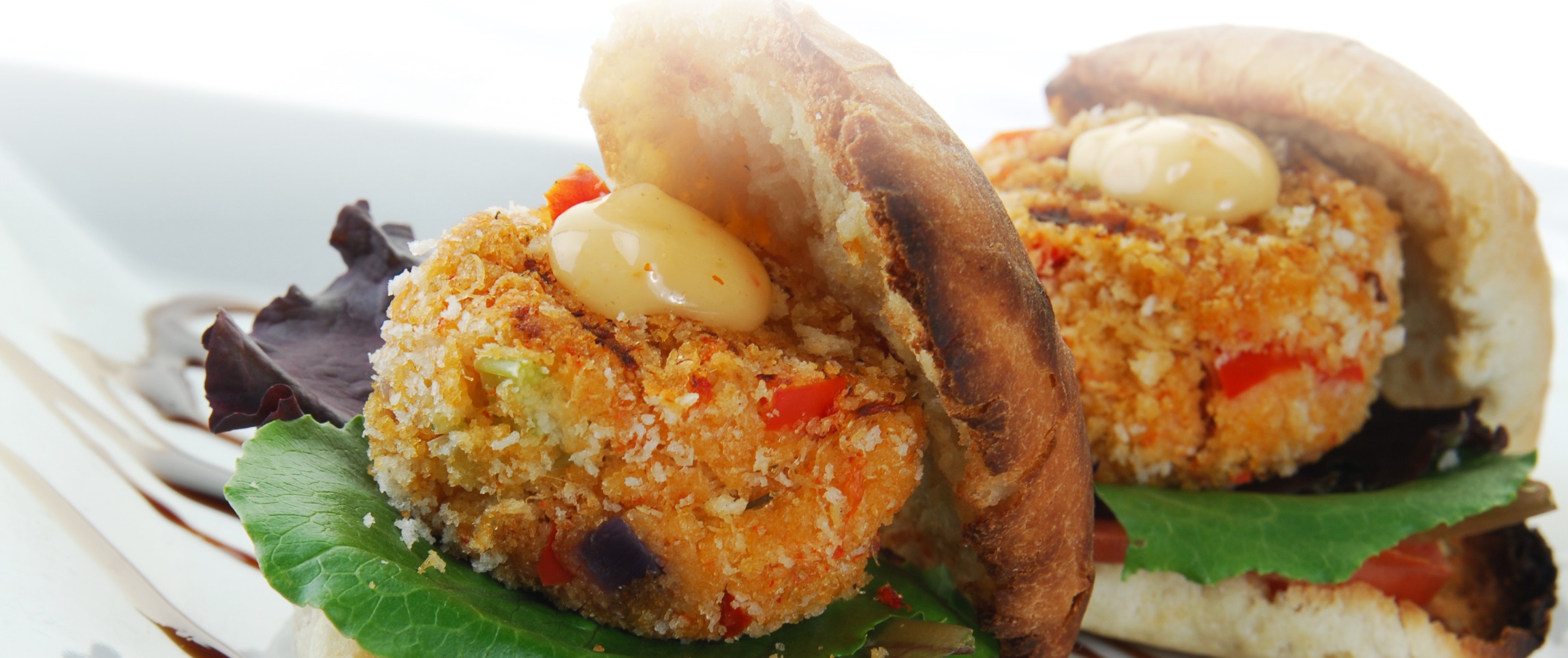 Crabcake Sandwich with Sun Dried Tomato Basil Aioli