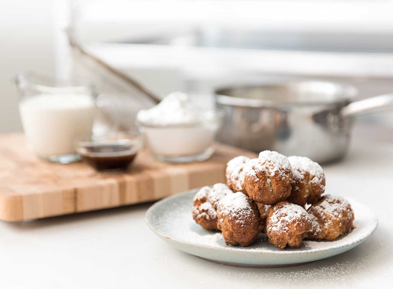 Eggnog Snowballs