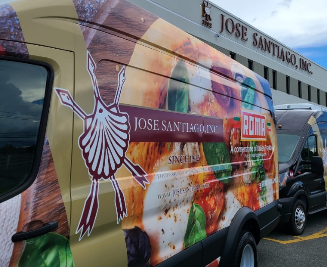 Jose Santiago/Roma Van